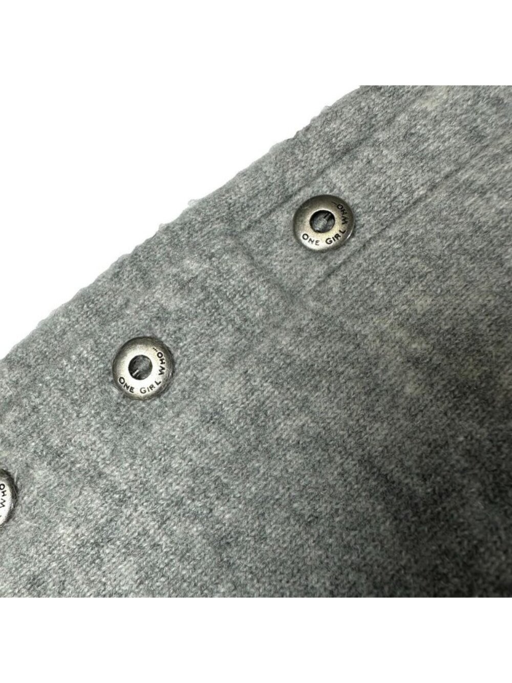 One Girl Who 100% Cashmere Gray Knit Sweater Large Button Sleeve Shoulder Crew - Picture 6 of 12